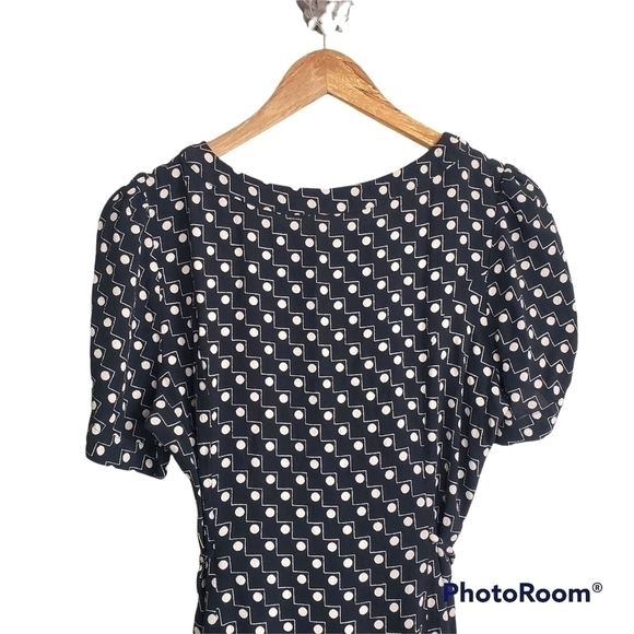 Polka dot print black short sleeve midi dress - Picture 9 of 12